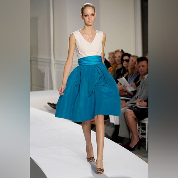 *$4,800 OSCAR DE LA RENTA GORGEOUS SILK IVORY TEAL BLUE RUNWAY DRESS GOWN US S - Picture 8 of 10